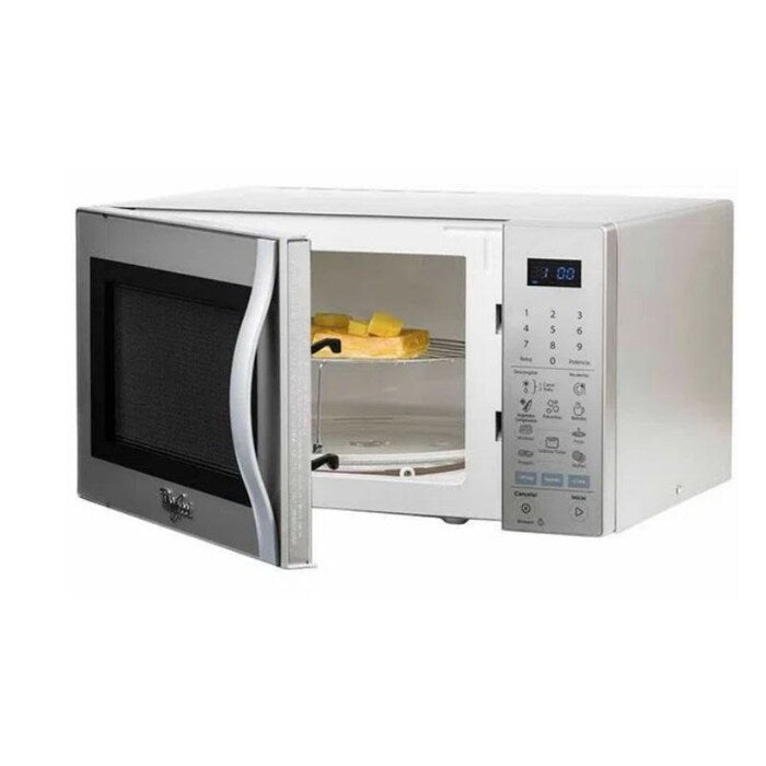 Microondas Whirlpool plateado 1.4 pies con puerta abierta y panel digital gris claro.