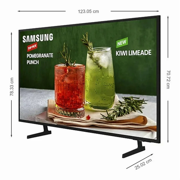 Pantalla Samsung 55" Smart LED Full HD con soporte negro y imagen de cócteles frescos en pantalla.