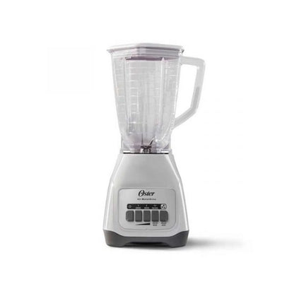 Licuadora Oster Kaliman blanca con base plástica, vaso medidor transparente y controles frontales negros.