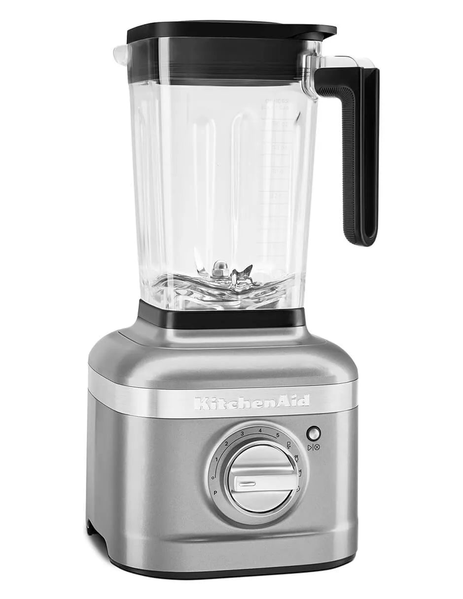Licuadora KitchenAid K400 acero inoxidable con jarra transparente y tapa negra.